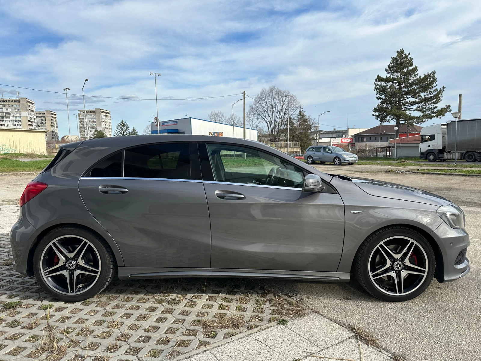 Mercedes-Benz A 250 Mercedes-Benz A 250 Sport Edition AMG - изображение 4