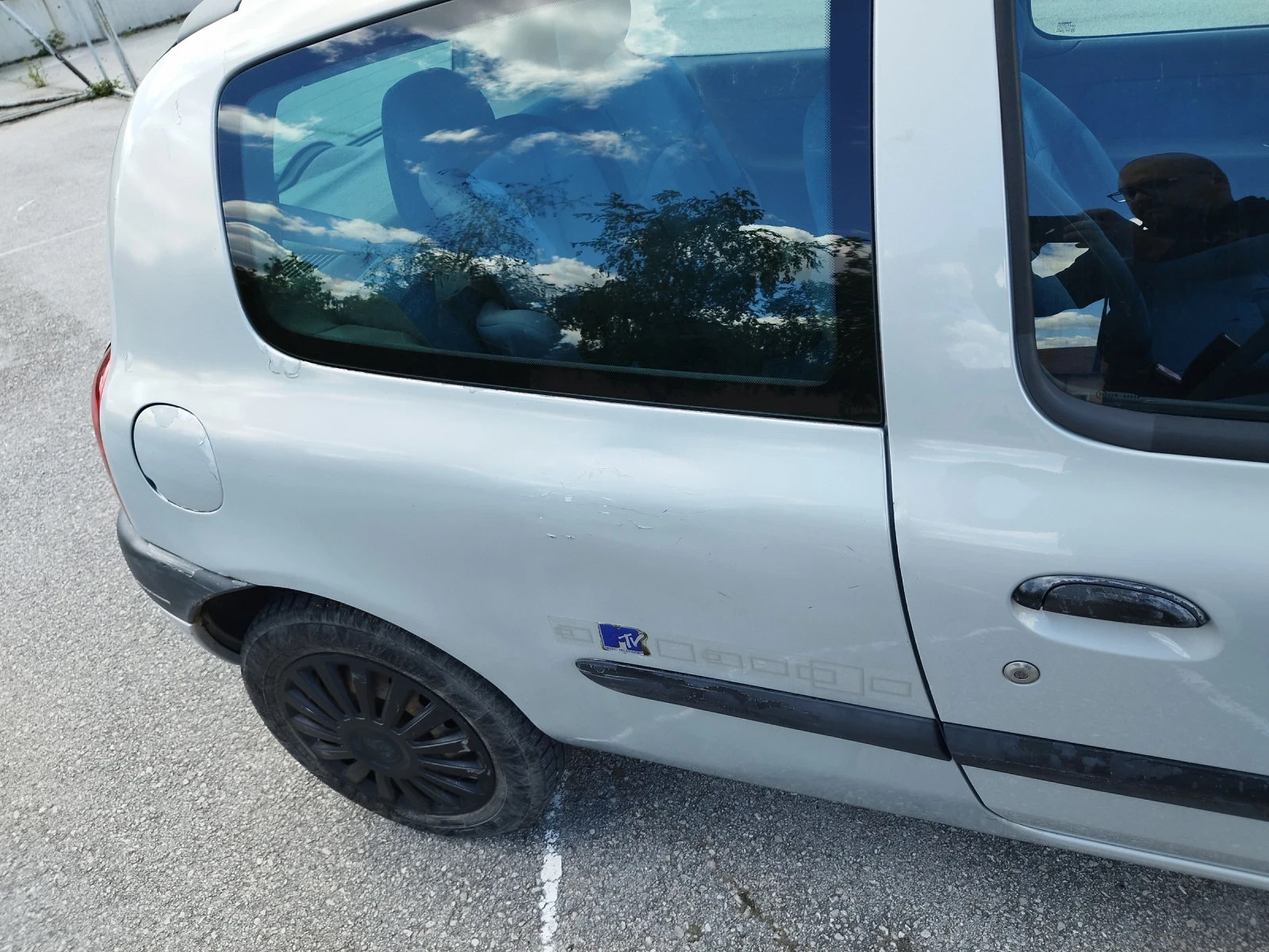 Renault Clio 1.4 - изображение 6