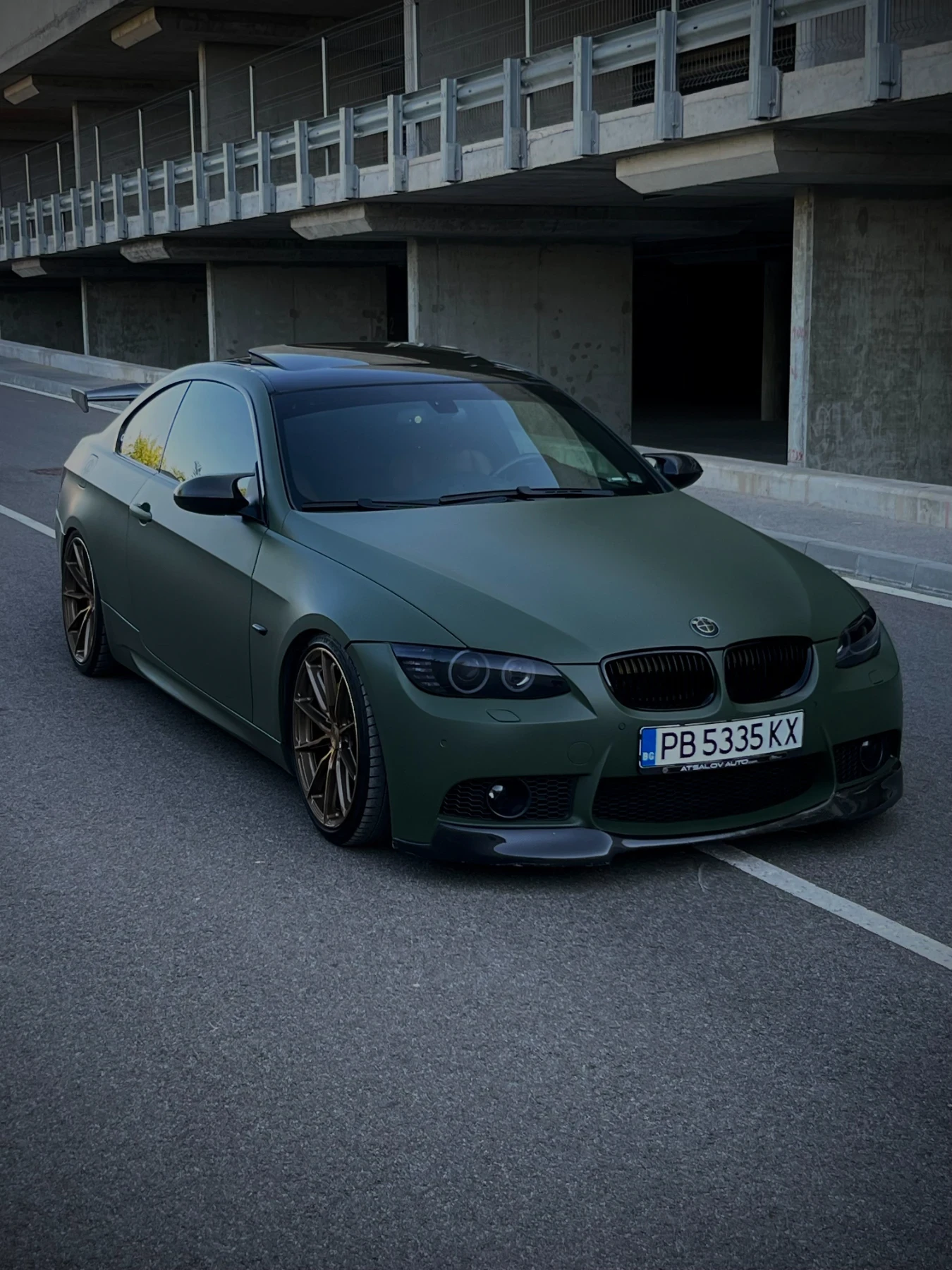 BMW 335  - изображение 5
