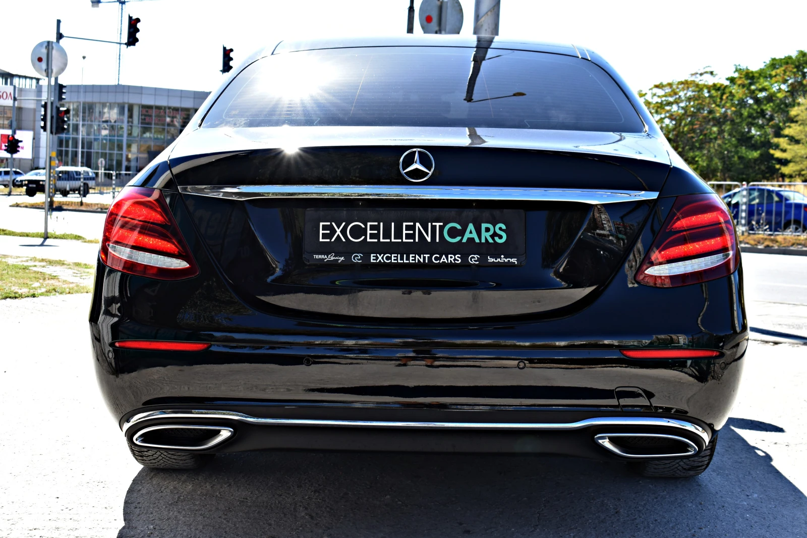 Mercedes-Benz E 220 DIGITAL* 9G* CAMERA* FULL-LED - изображение 5