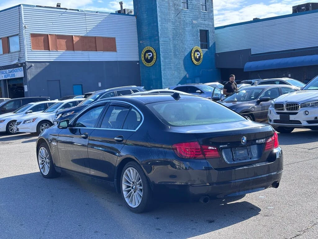 BMW 535 xDrive* HeadUp* АвтоКредит* (ЦЕНА ДО БГ) - изображение 6