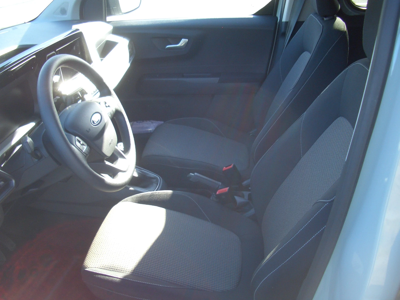 Ford Courier Trend - изображение 9