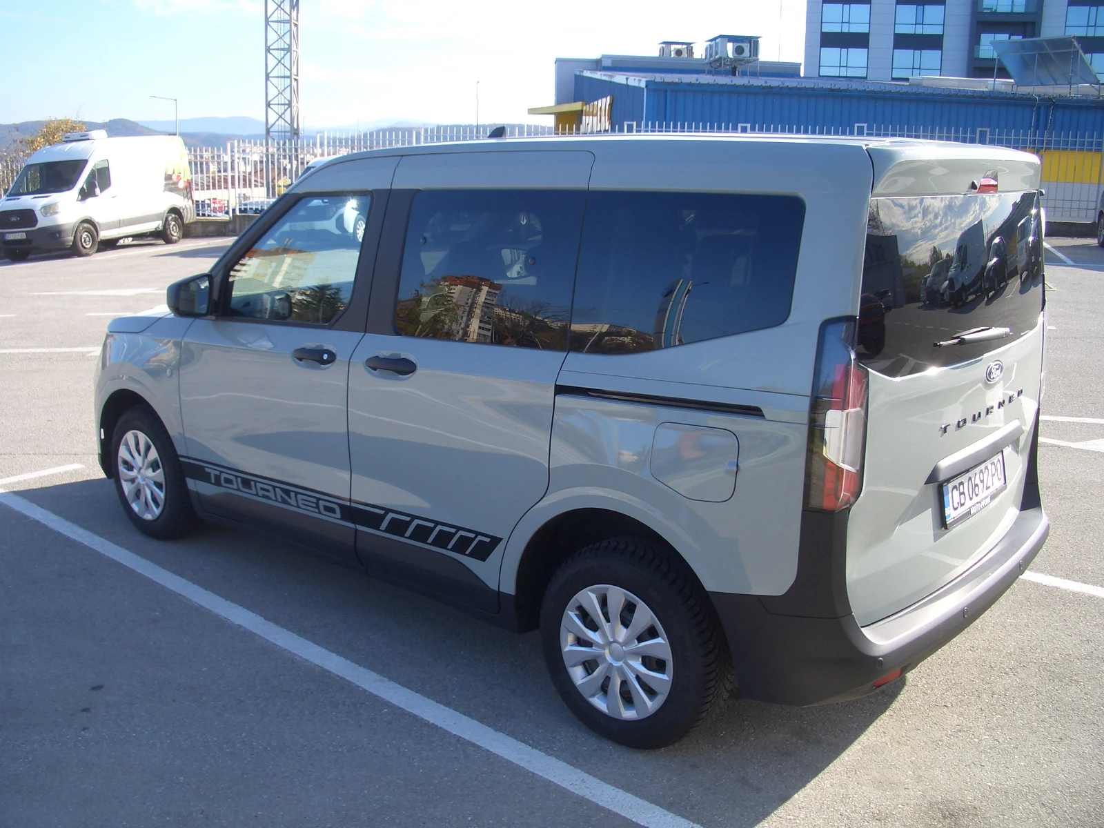 Ford Courier Trend - изображение 5