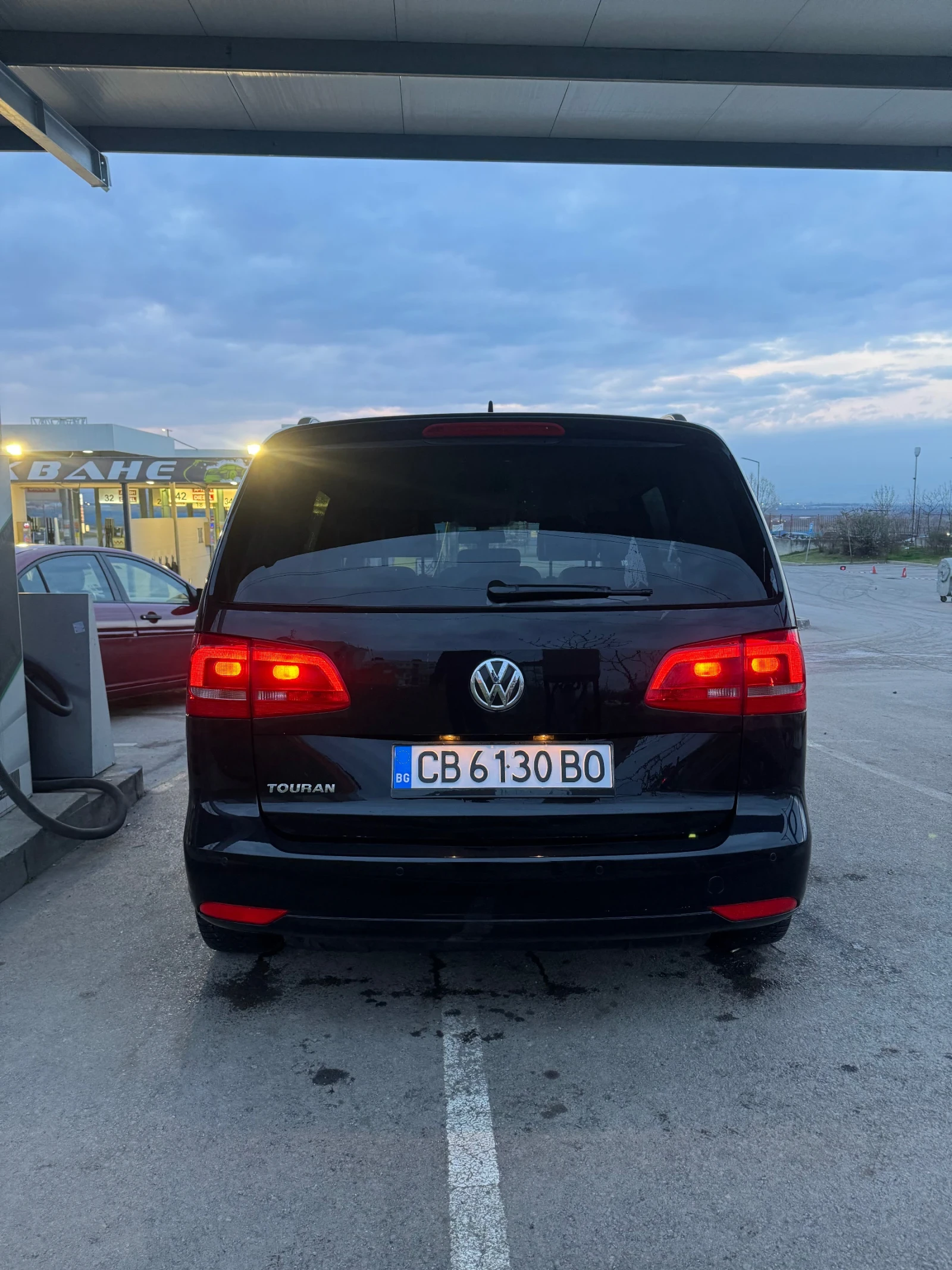 VW Touran, снимка 3 - Автомобили и джипове - 53917077