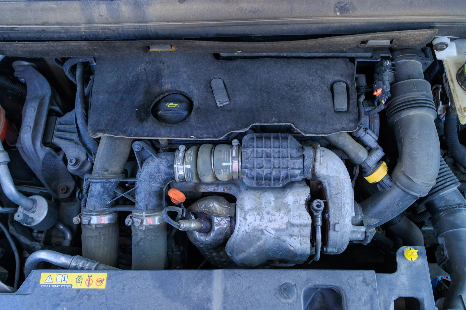 Citroen C4 Picasso 1.6 HDI Автоматик, снимка 10 - Автомобили и джипове - 53904531