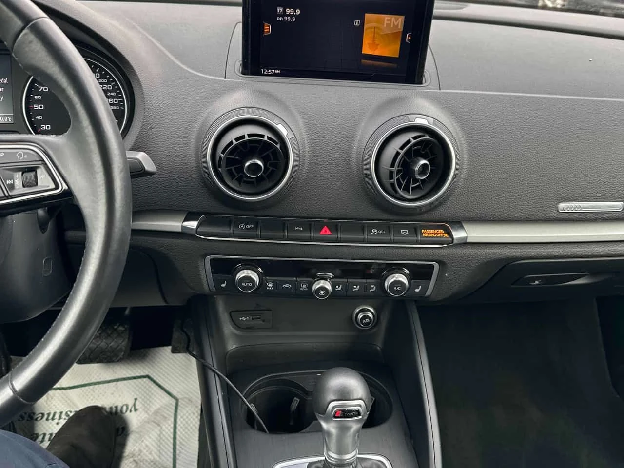 Audi A3 * Komfort * CARFAX * Шибeдах * Подгрев * , снимка 9 - Автомобили и джипове - 53934639