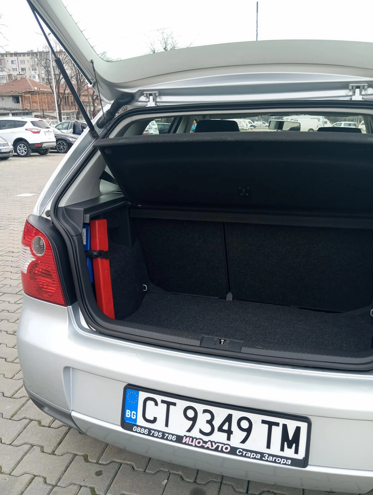 VW Polo FUN, снимка 7 - Автомобили и джипове - 54049609