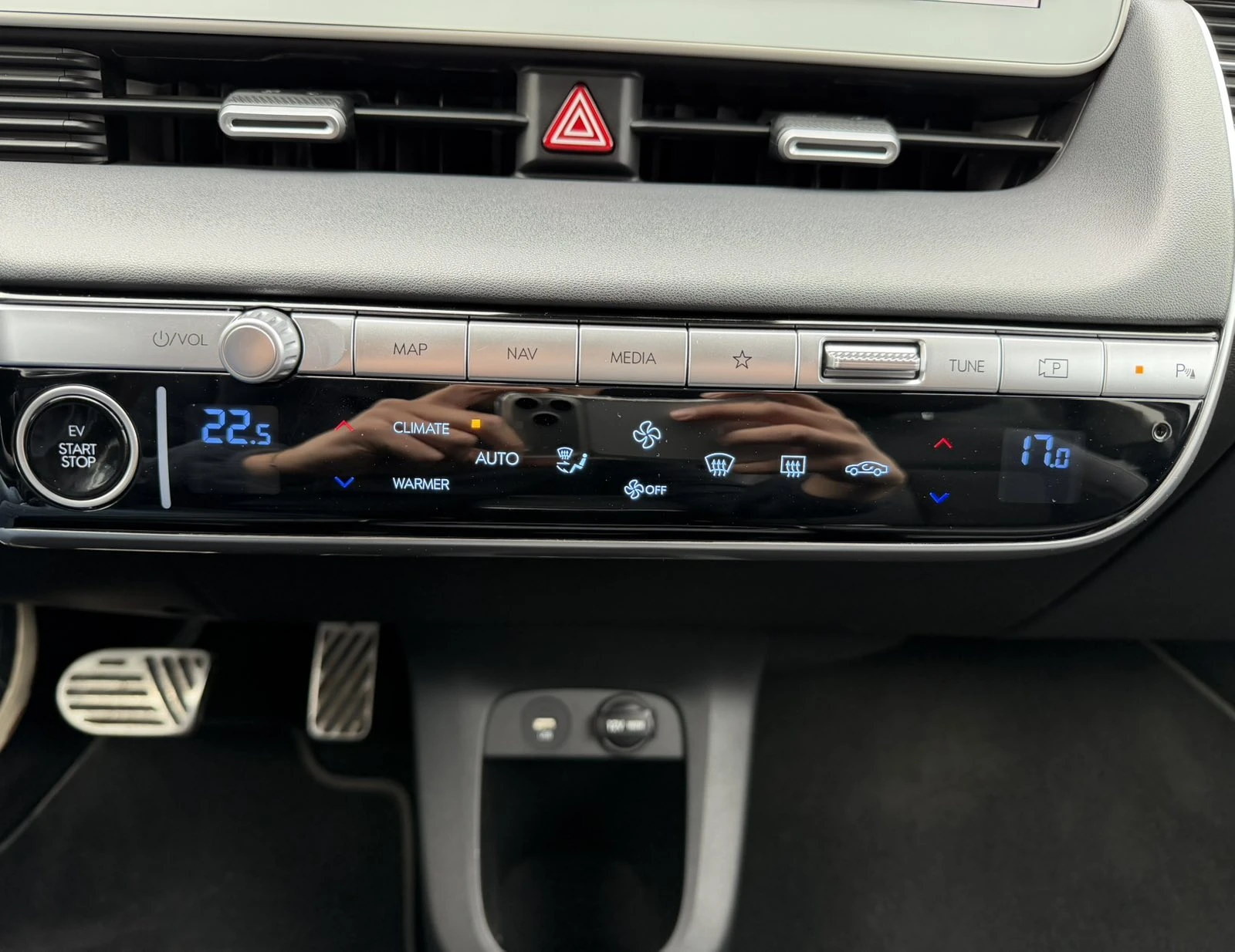 Hyundai Ioniq 5 SPECIAL EDITION, снимка 16 - Автомобили и джипове - 54318051