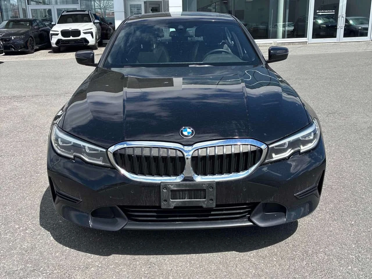 BMW 330 i xDrive/ПОДГРЕВИ/ШИБИДАХ, снимка 2 - Автомобили и джипове - 54461243