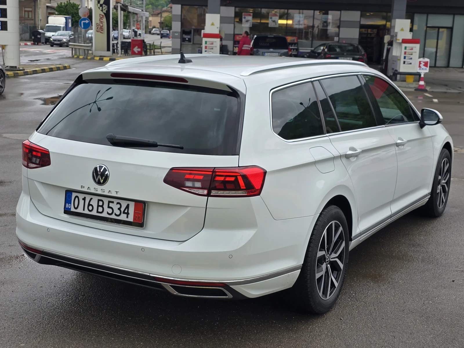 VW Passat Топ състояние продажба на лизинг 100% одобрение, снимка 6 - Автомобили и джипове - 54485204