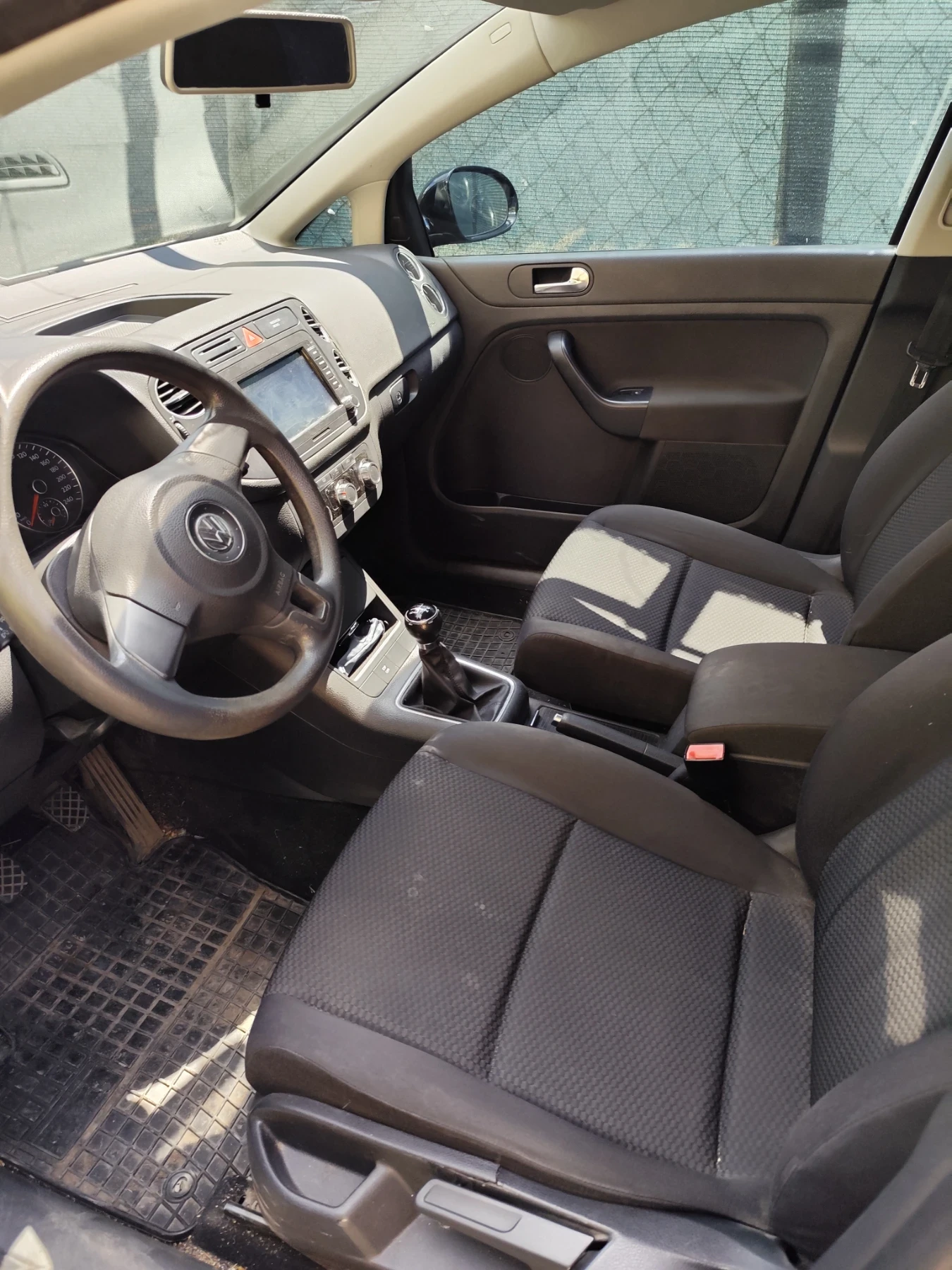 VW Golf Plus, снимка 10 - Автомобили и джипове - 54492459