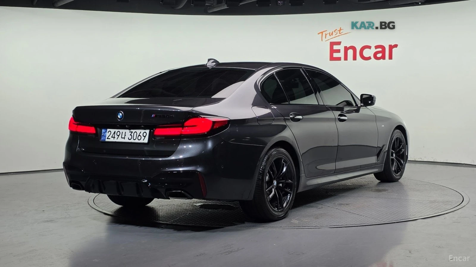 BMW 520 HEAD-UP/KEYLESS/KAMEPA/LANE DEPARTURE, снимка 2 - Автомобили и джипове - 54728322