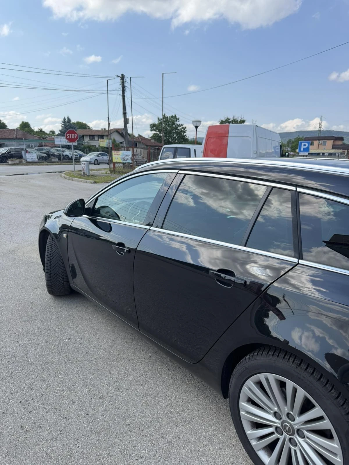 Opel Insignia 1.6 Sports Tourer , снимка 4 - Автомобили и джипове - 54797261