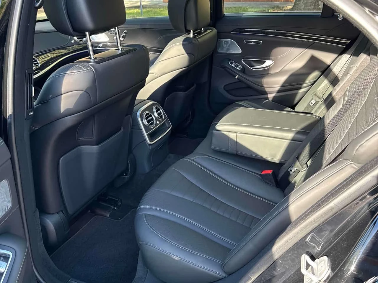 Mercedes-Benz S 560 Soft-Close| Ventilated/Heated| Head-Up| 360, снимка 13 - Автомобили и джипове - 54813220