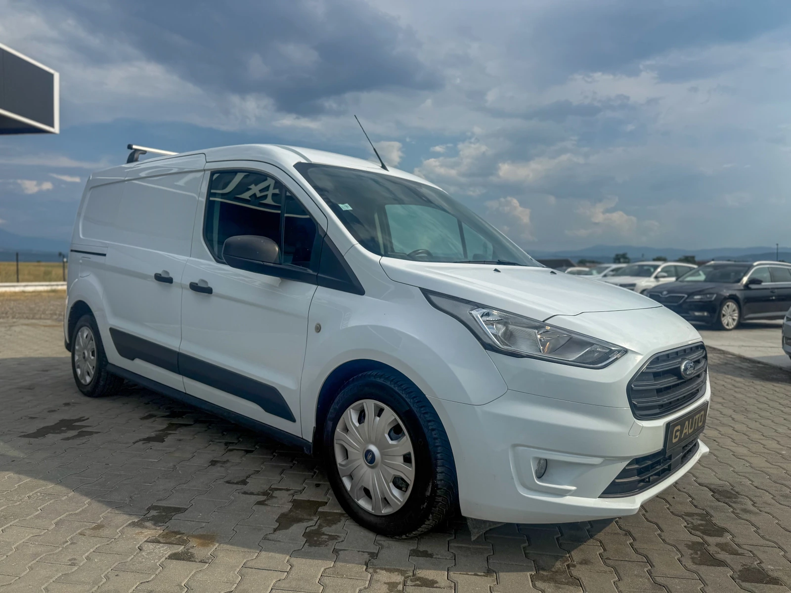 Ford Connect 1.5tdci 120 ks Long Собствен лизинг !!, снимка 3 - Автомобили и джипове - 55003941