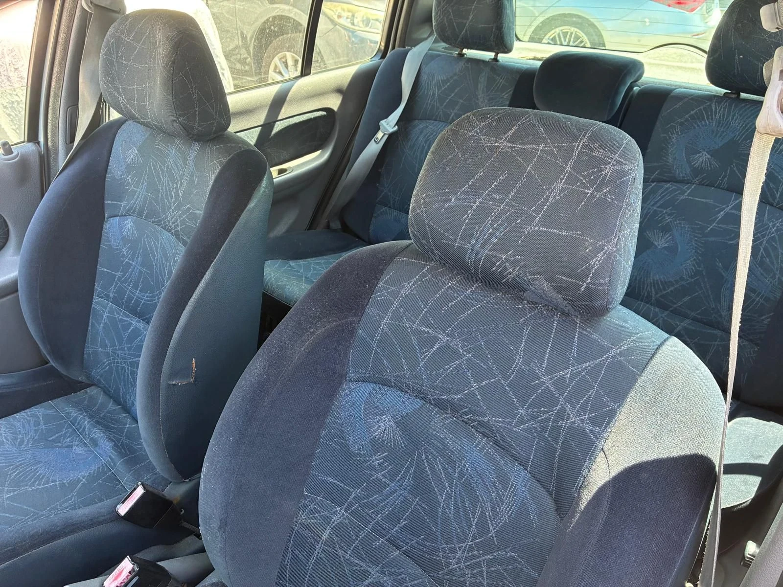 Renault Clio, снимка 8 - Автомобили и джипове - 55615952