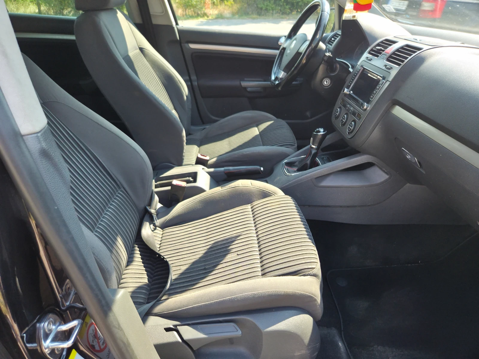 VW Golf 1.9 дизел 105 коня 2008г , снимка 10 - Автомобили и джипове - 55895607