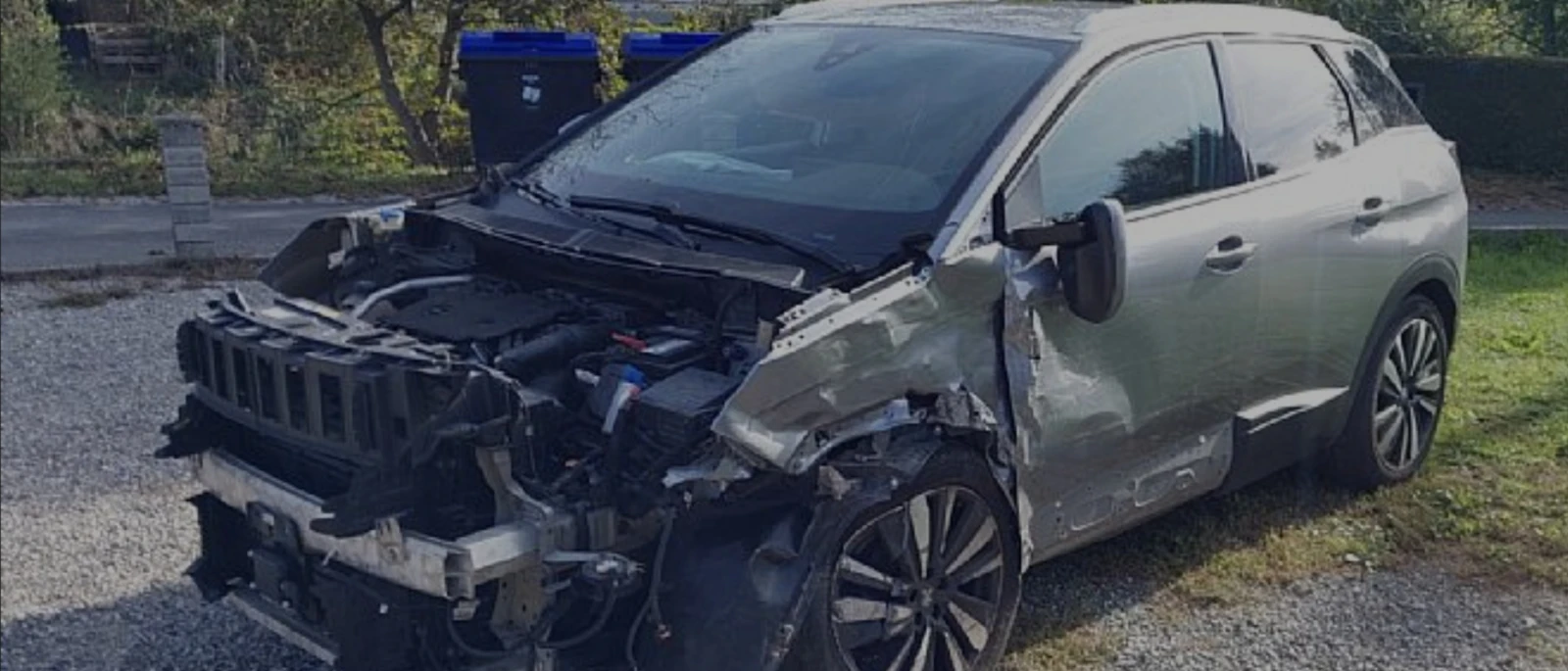 Peugeot 3008 1.5HDI, снимка 2 - Автомобили и джипове - 56328155