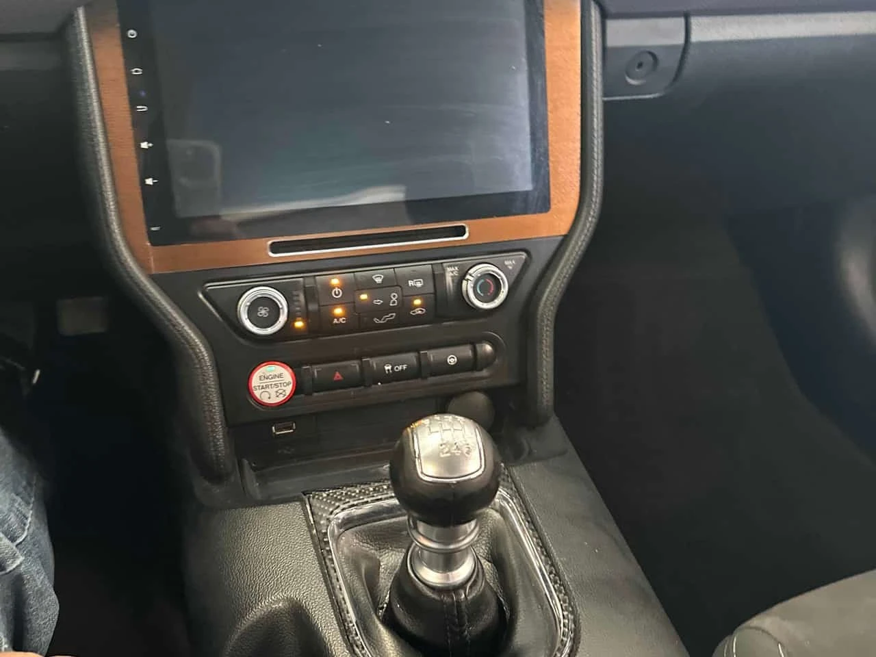 Ford Mustang  RWD, 2.3L EcoBoost / CARFAX / ����� / ����������  | Mobile.bg � ����������� 11
