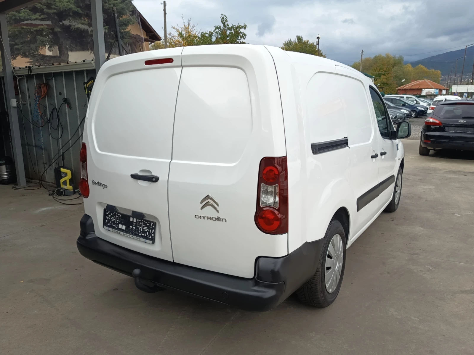 Citroen Berlingo 1.6hdi, снимка 4 - Автомобили и джипове - 56545111