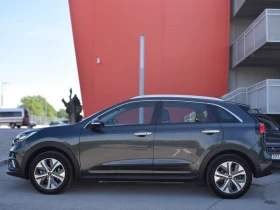 Kia Niro 65 kWh-204 hp, снимка 7