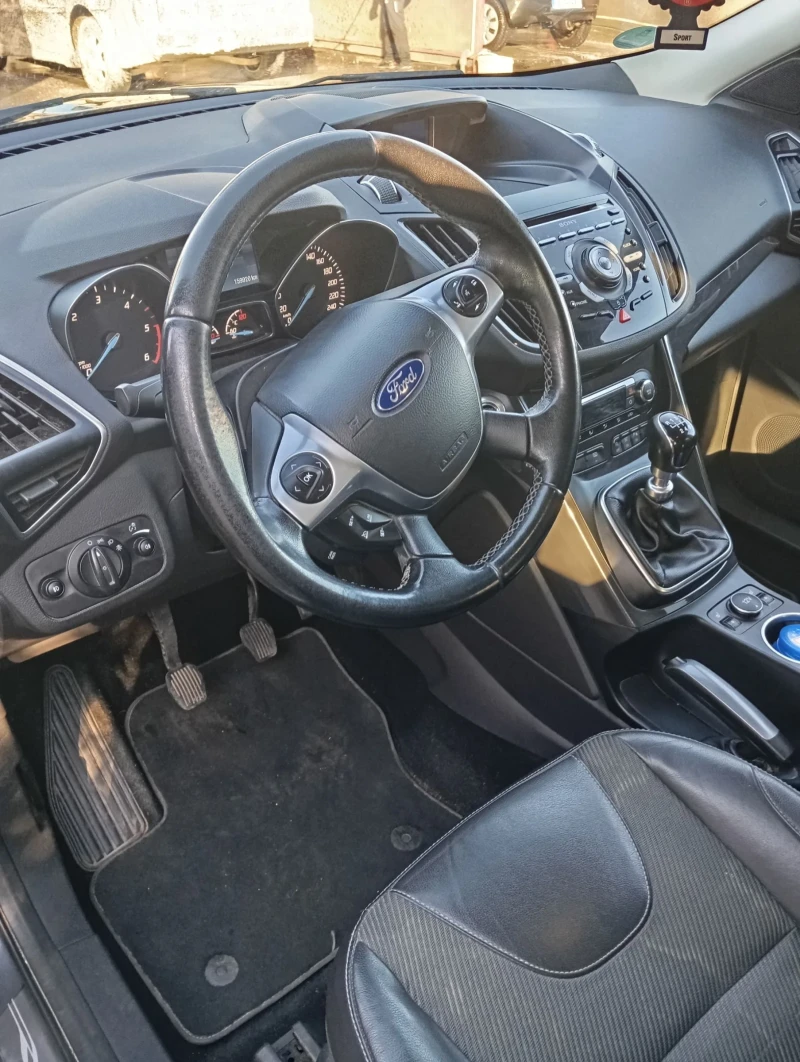 Ford Kuga, снимка 12 - Автомобили и джипове - 48527191