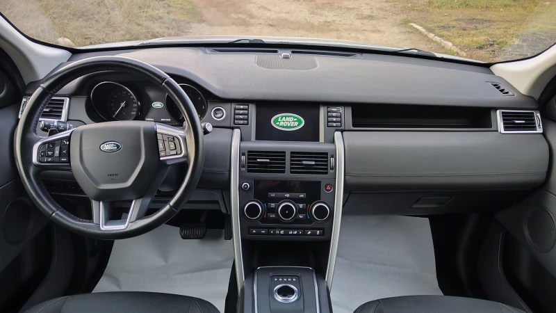 Land Rover Discovery Sport КАТО НОВ, снимка 12 - Автомобили и джипове - 48936336