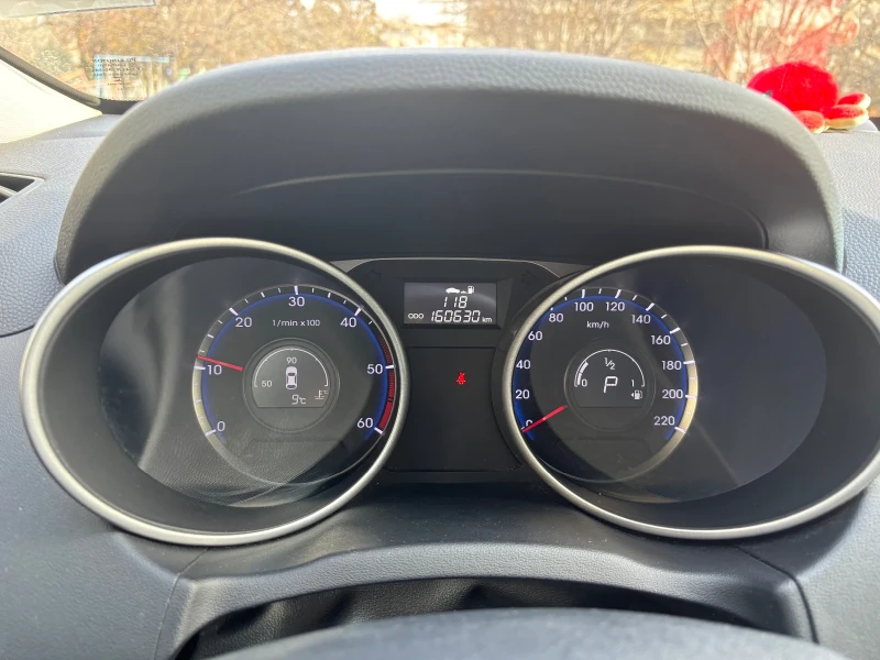 Hyundai IX35, снимка 7 - Автомобили и джипове - 49240847