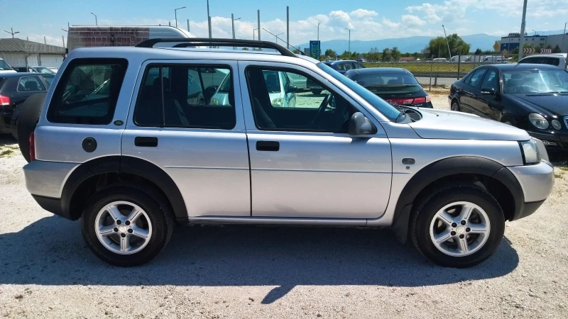 Land Rover Freelander 2.0 TD4 112kc.4x4, снимка 4 - Автомобили и джипове - 50301148