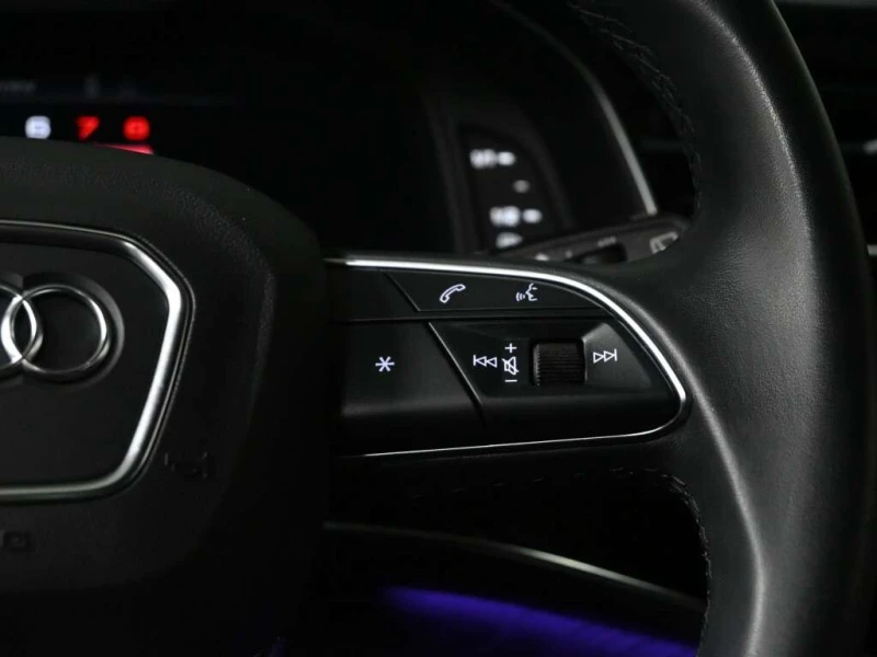 Audi Q7 * quattro Technik * CARFAX * БЕЗ ПЪРВОНАЧАЛНА ВНОС, снимка 17 - Автомобили и джипове - 53059103