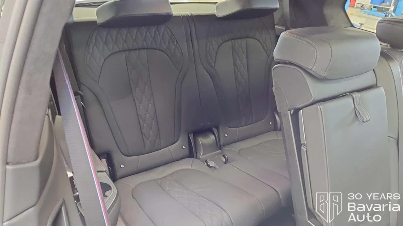 BMW X7 40d xDrive M Sport Paket, снимка 9 - Автомобили и джипове - 53093994