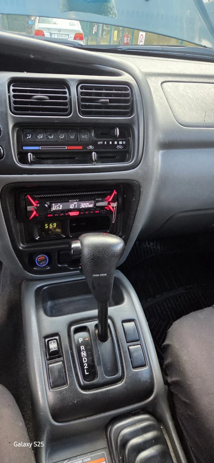 Suzuki Grand vitara, снимка 5 - Автомобили и джипове - 55955604