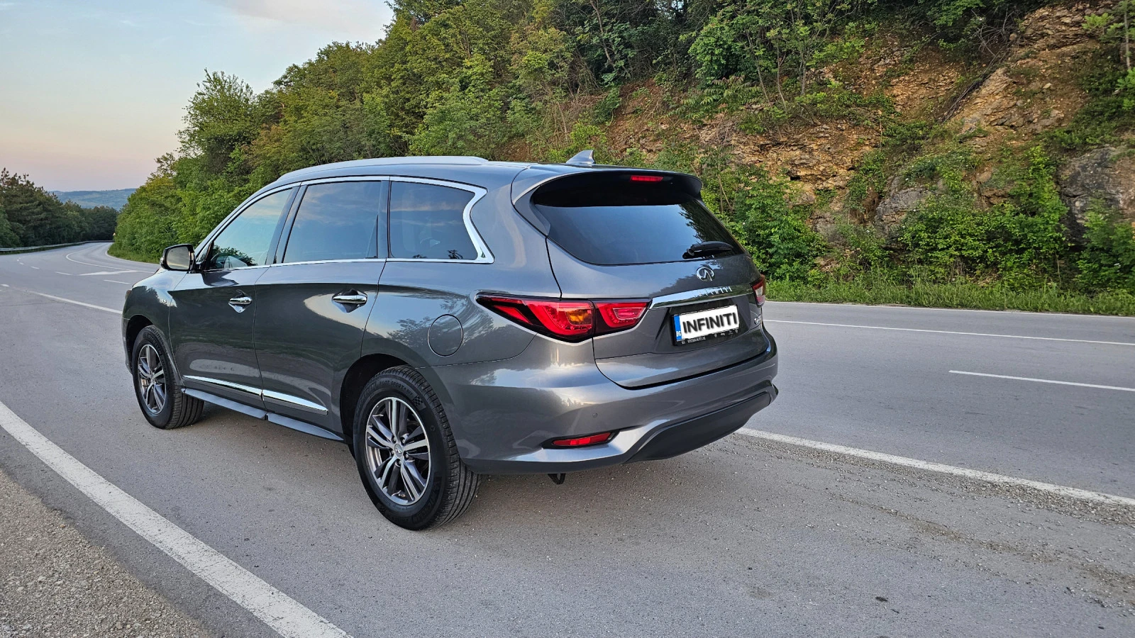 Infiniti QX60 2 Години гаранция - изображение 4