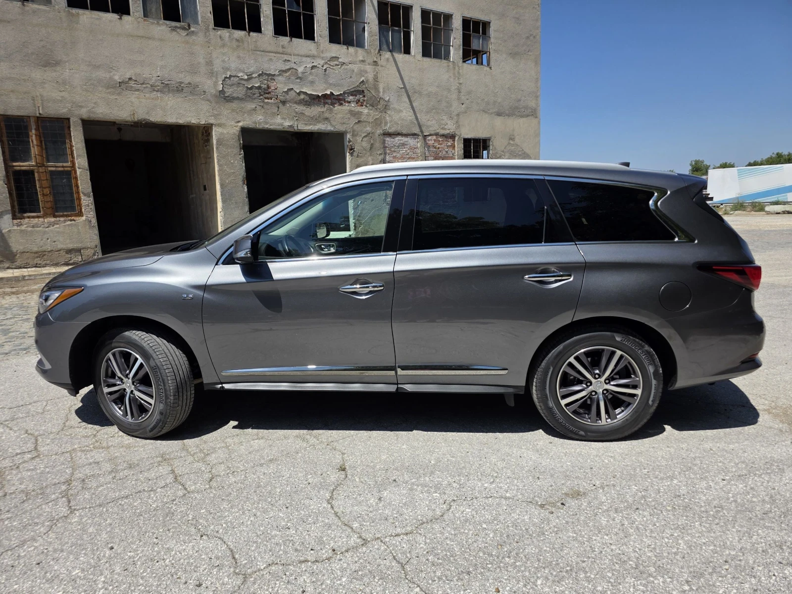 Infiniti QX60 ГАРАНЦИЯ ДО 08.26г. във ВИТОША АУТО - изображение 7