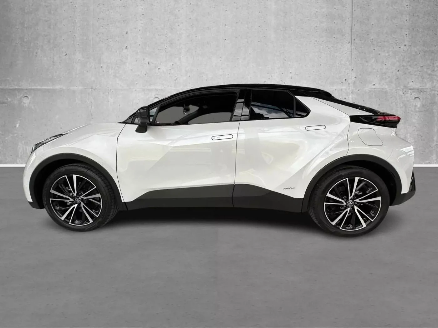 Toyota C-HR 2.0 Hybrid Black and White  - изображение 4