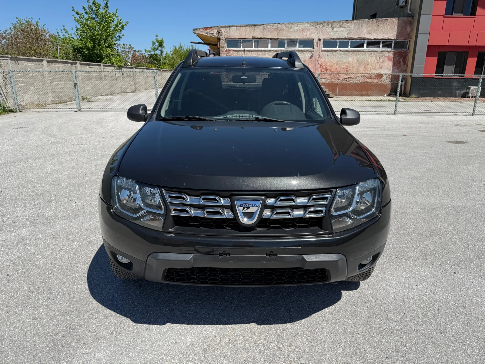 Dacia Duster 1.6i-АГУ-НАВИ  - изображение 8