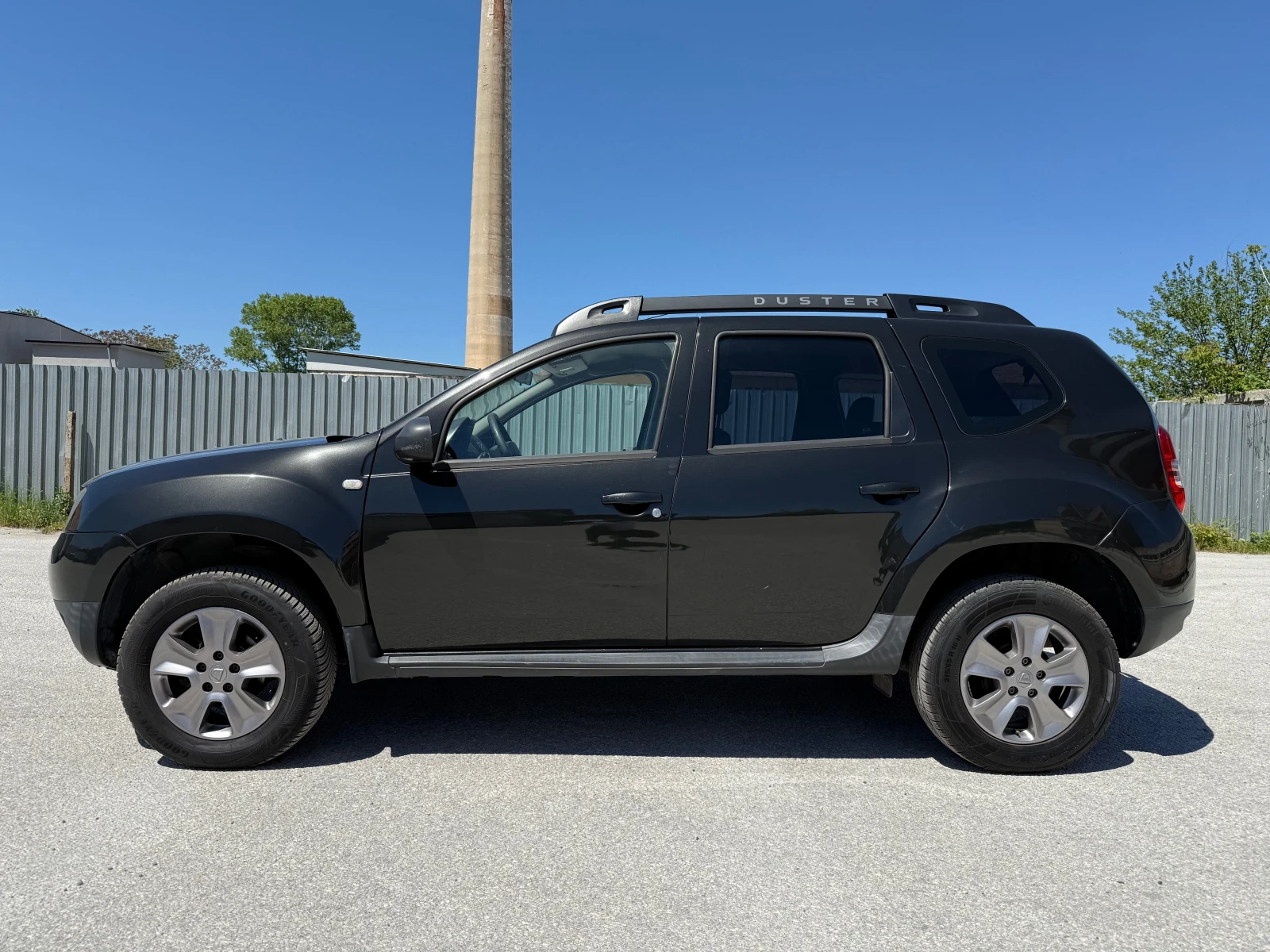 Dacia Duster 1.6i-АГУ-НАВИ  - изображение 2