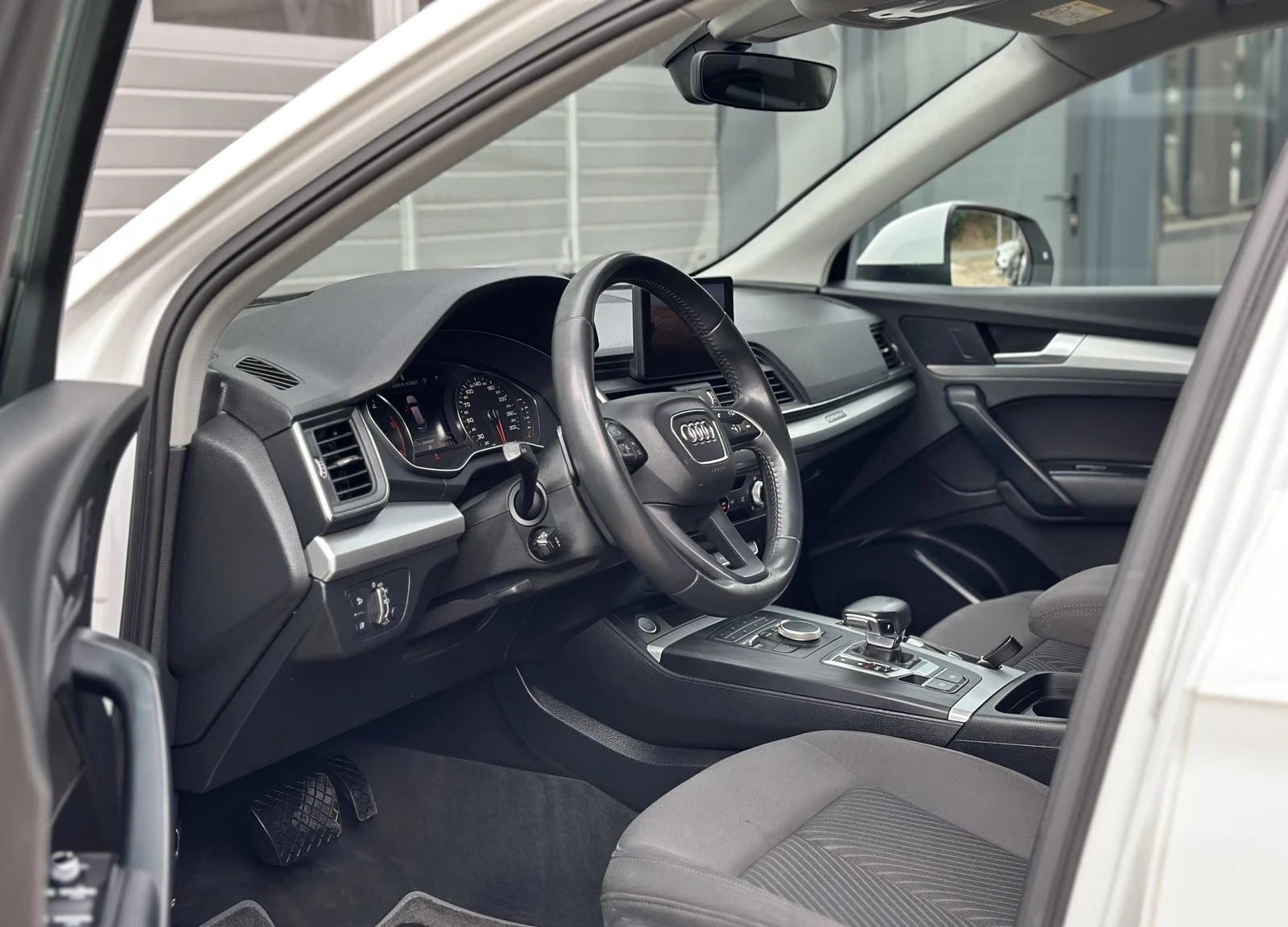 Audi Q5 QUATTRO/190 HP/MMI/PRE-SENSE - изображение 9