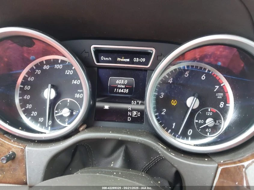 Mercedes-Benz ML 500 2013 MERCEDES-BENZ ML 550 4MATIC - изображение 10