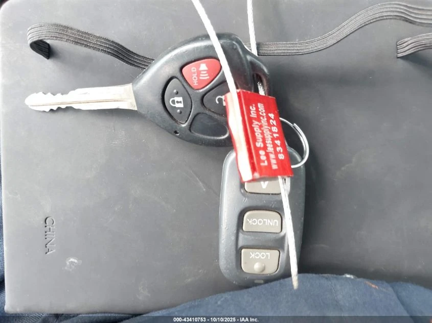 Toyota 4runner 4.0L V-6 DOHC, VVT, 270HP 4X4 Drive - изображение 3