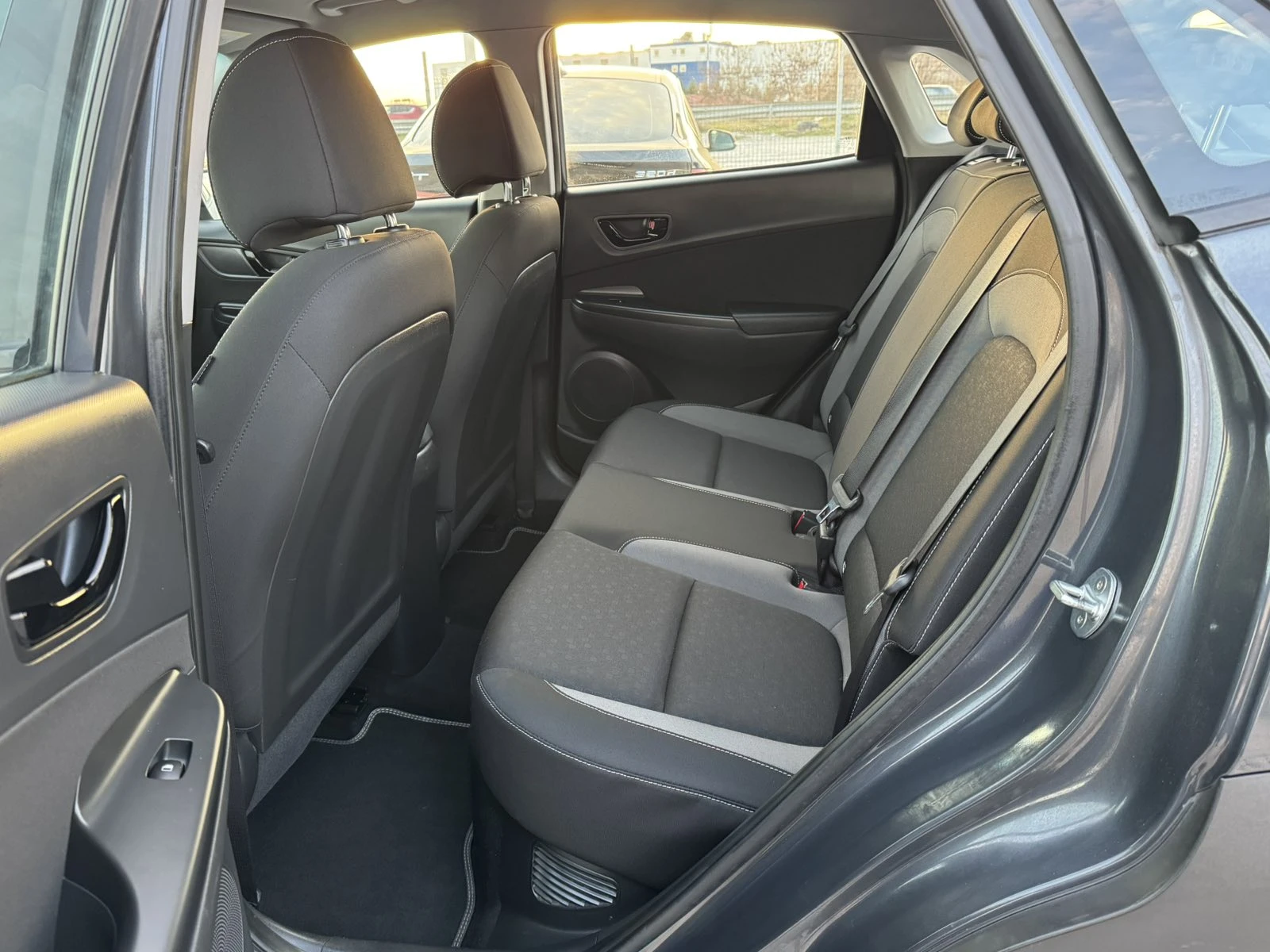 Hyundai Kona 1.6 HIBRID - изображение 8