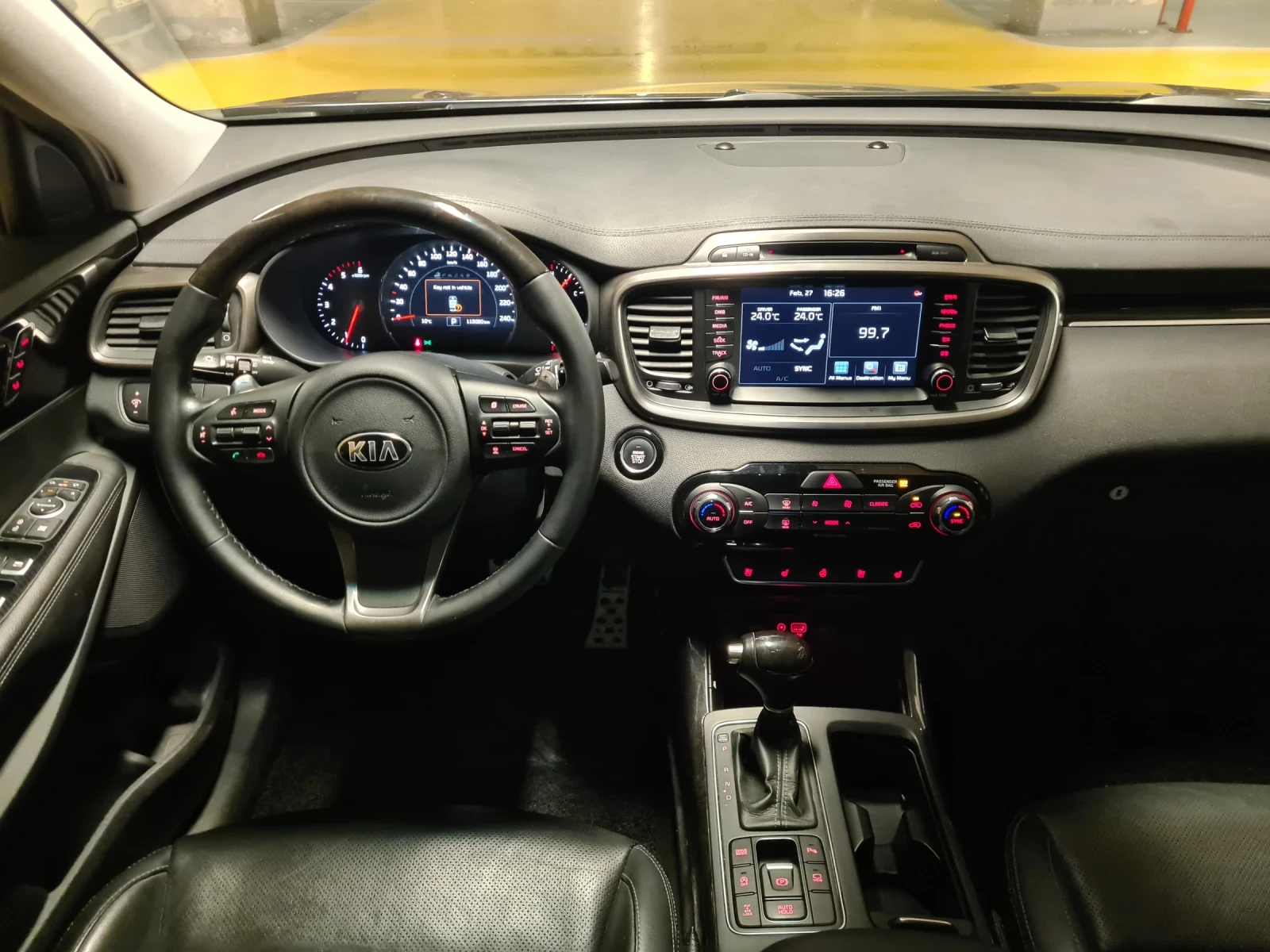 Kia Sorento 2.2 CRDI 202 к.с. 4WD, снимка 13 - Автомобили и джипове - 53713919