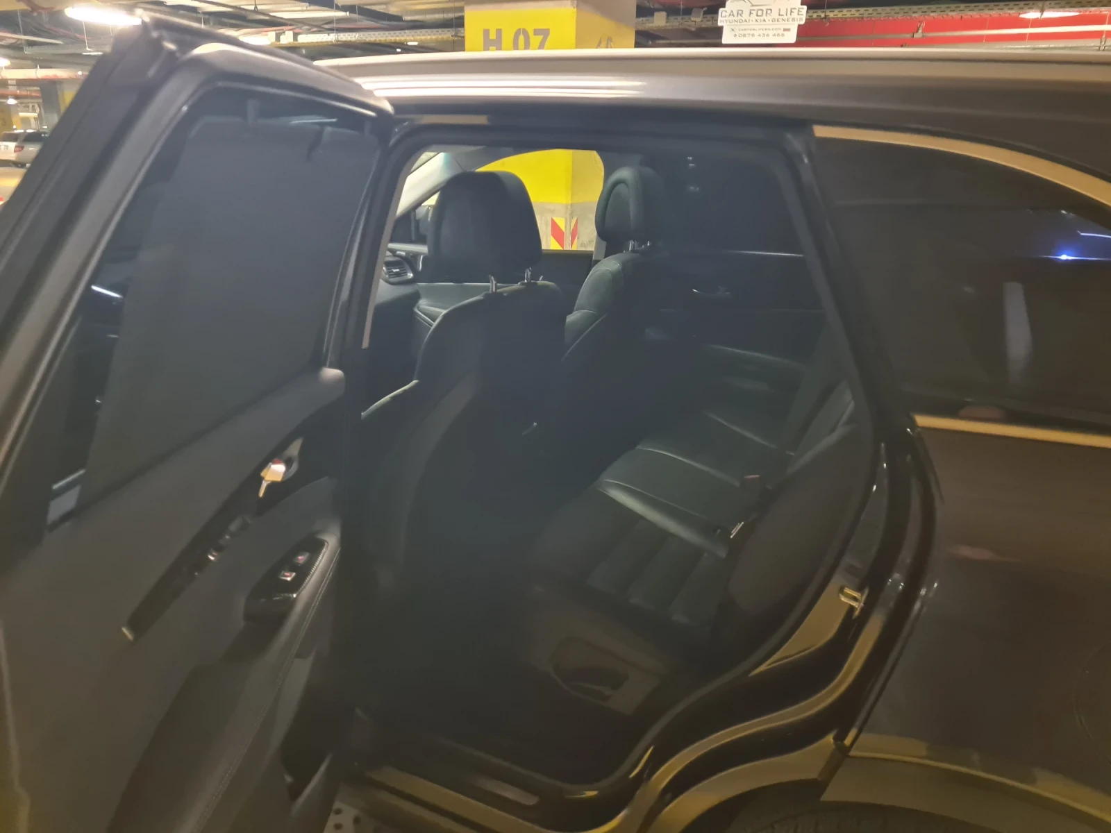 Kia Sorento 2.2 CRDI 202 к.с. 4WD, снимка 10 - Автомобили и джипове - 53713919