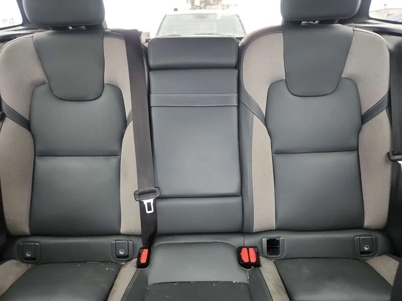 Volvo XC60 * R DESIGN * Bowers & Wilkins * Без инциденти * , снимка 10 - Автомобили и джипове - 53885699