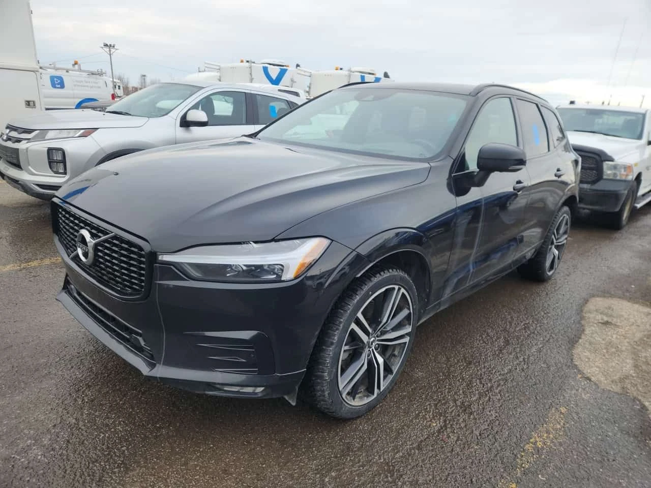 Volvo XC60 * R DESIGN * Bowers & Wilkins * Без инциденти * , снимка 2 - Автомобили и джипове - 53885699