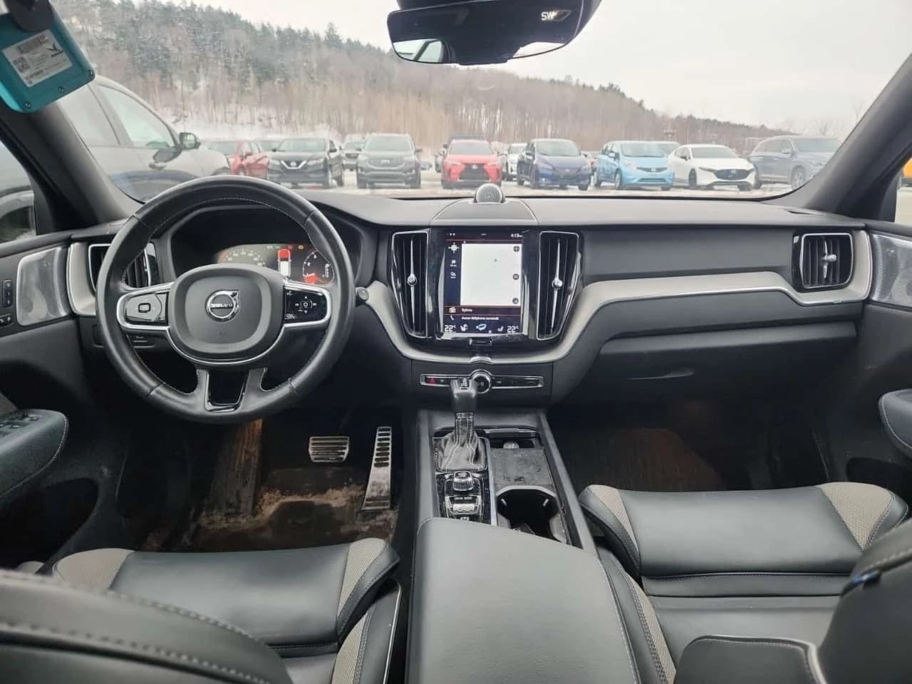 Volvo XC60 * R DESIGN * Bowers & Wilkins * Без инциденти * , снимка 6 - Автомобили и джипове - 53885699