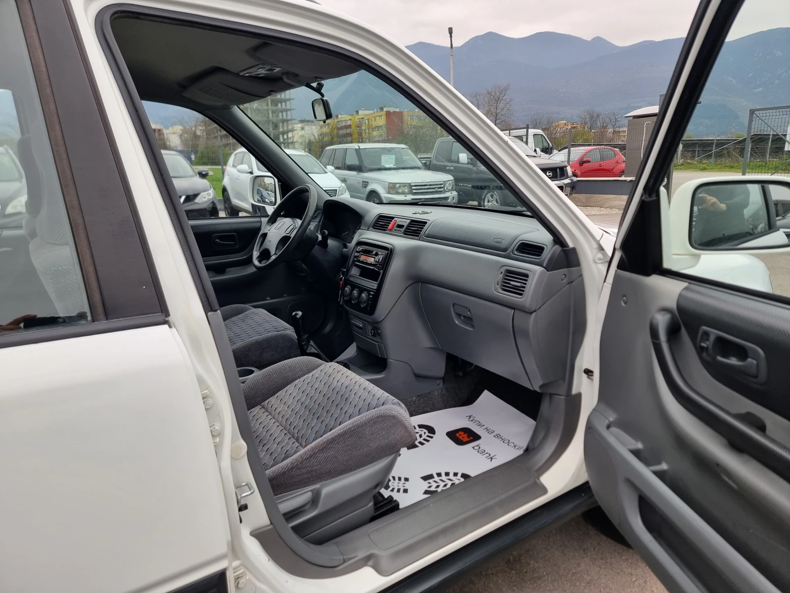 Honda Cr-v 2.0I GAS, снимка 15 - Автомобили и джипове - 54163863