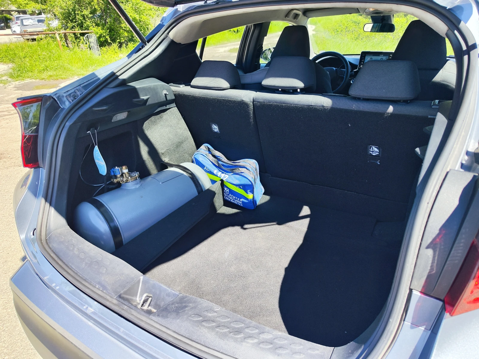Toyota C-HR 1.8 Hybrid LPG, снимка 11 - Автомобили и джипове - 54741415