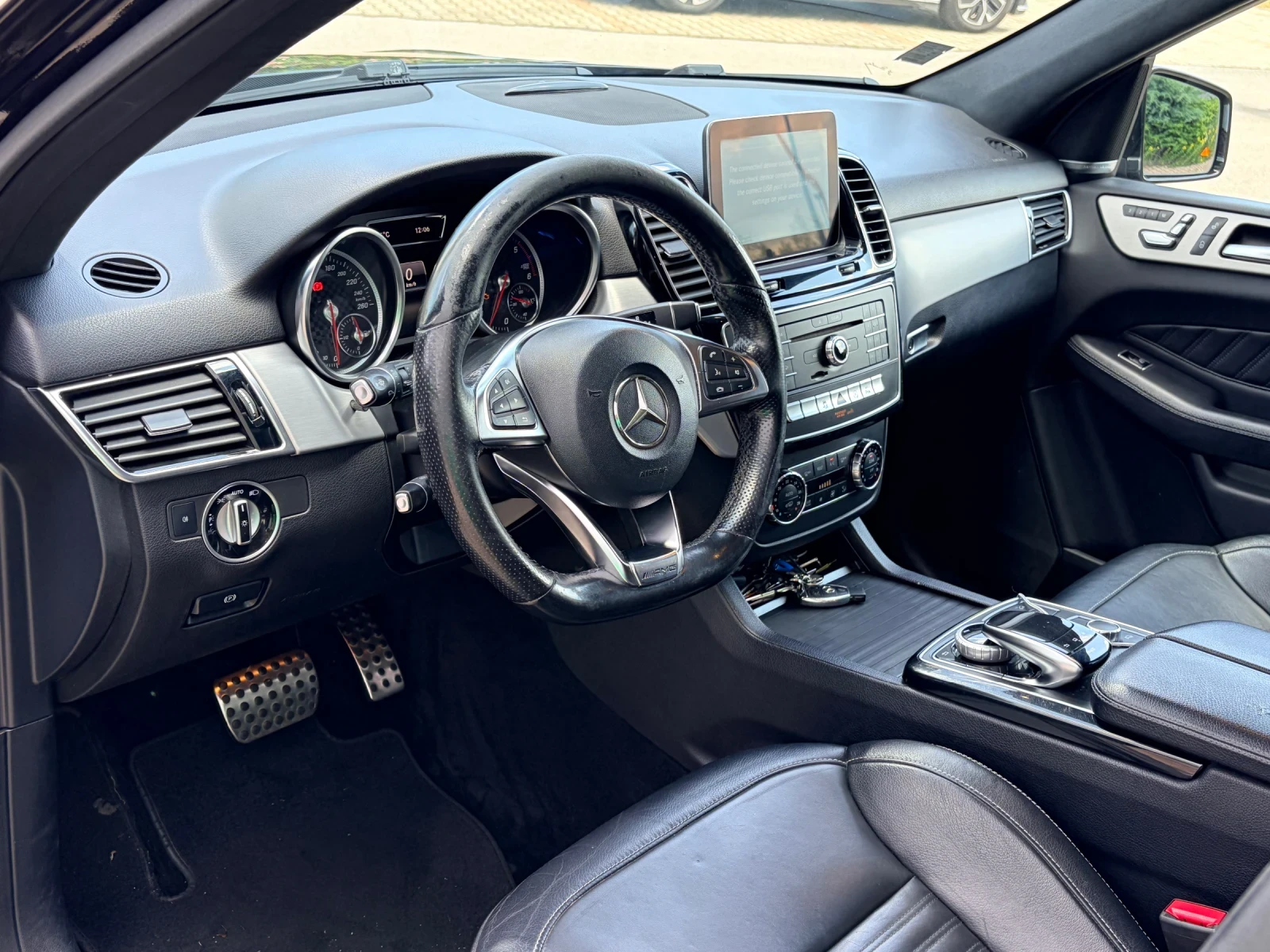 Mercedes-Benz GLE 350 AMG Line!!! PANORAMA KEYLESS-GO!!! 9-G, снимка 5 - Автомобили и джипове - 54793372