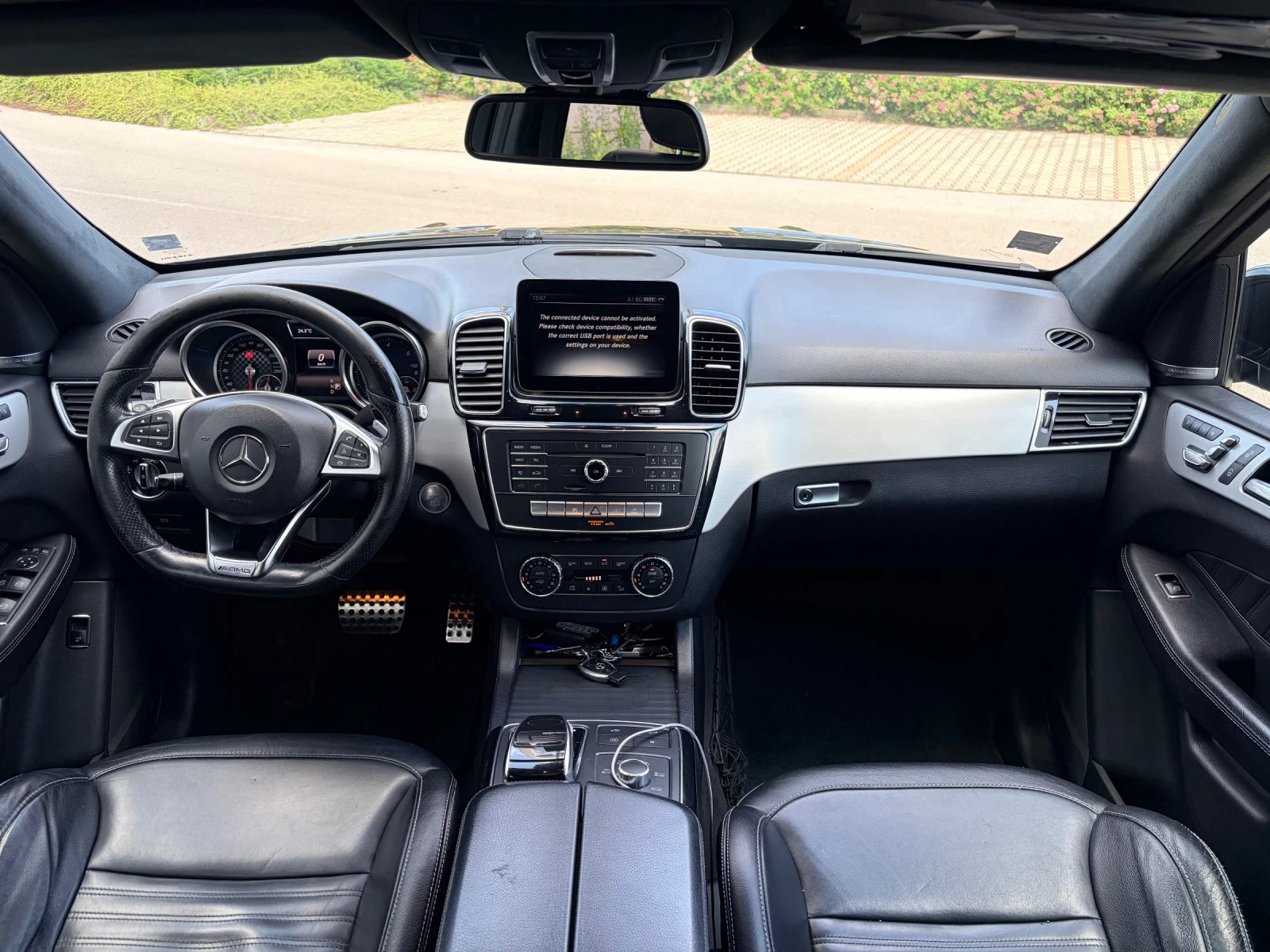 Mercedes-Benz GLE 350 AMG Line!!! PANORAMA KEYLESS-GO!!! 9-G, снимка 7 - Автомобили и джипове - 54793372